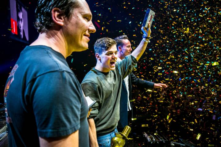 amf_20161019_hmh_djmagtop100_2316_fh_6m9a3690_floris_heuer