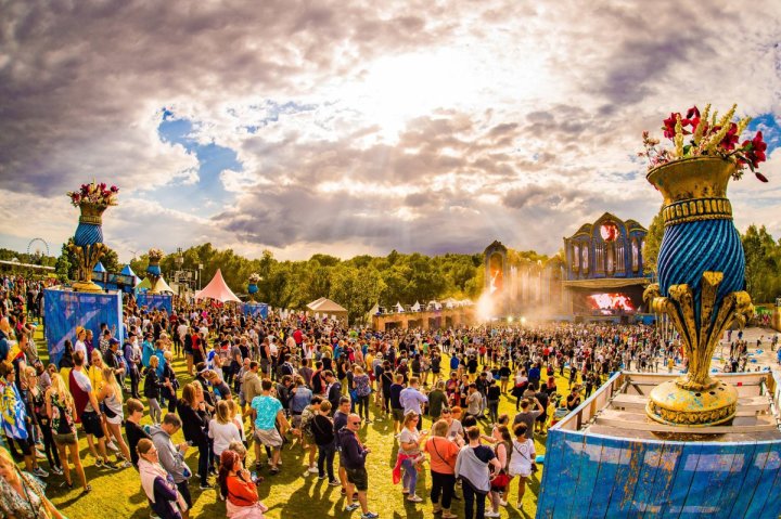 1500915426_875036_1500915674_album_normal